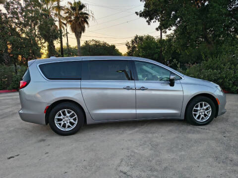 2017 Chrysler Pacifica Touring