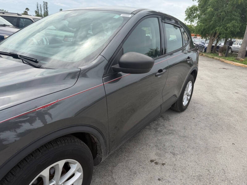 2020 Ford Escape S