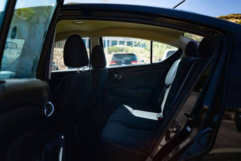 2014 Nissan Versa 1.6 S