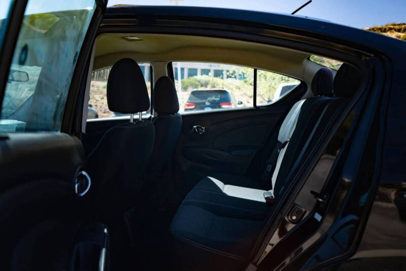 2014 Nissan Versa 1.6 S