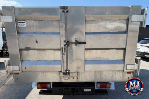 2024 Isuzu NPR-XD CREW CAB