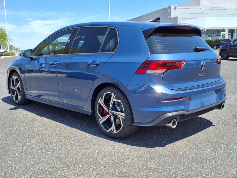 2025 Volkswagen Golf GTI SE