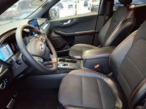 2023 Ford Escape Hybrid ST-Line