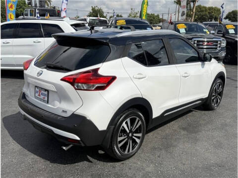 2020 Nissan Kicks SR