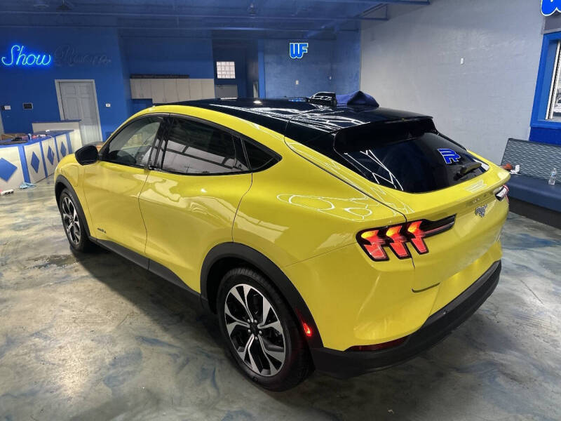 2025 Ford Mustang Mach-E Select