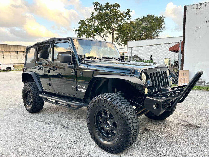 2012 Jeep Wrangler Unlimited Sport photo 2