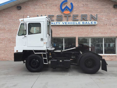 2006 Capacity TJ5000 Yard Spotter
