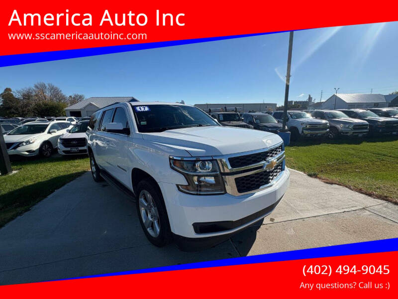 2017 Chevrolet Suburban LS's photo