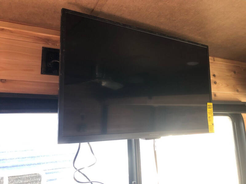 2022 Glacier 17’ RV EXPLORER