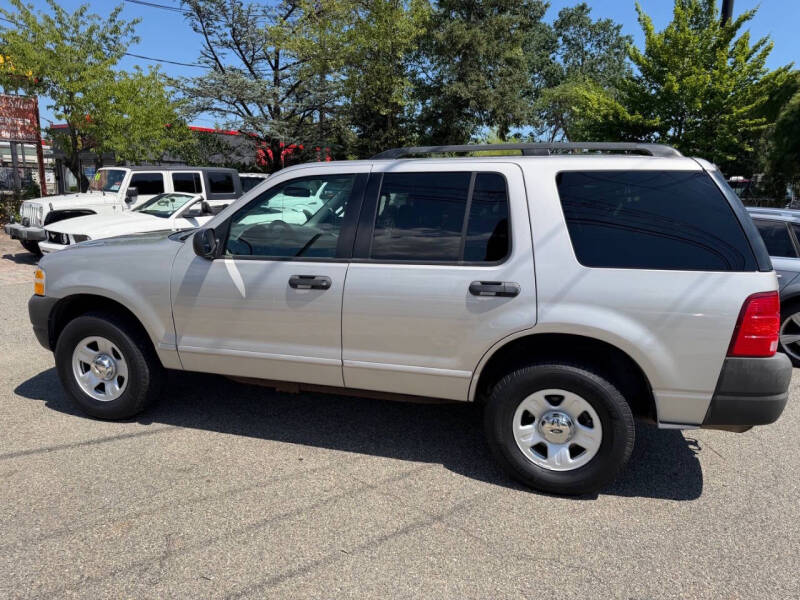 2003 Ford Explorer XLS