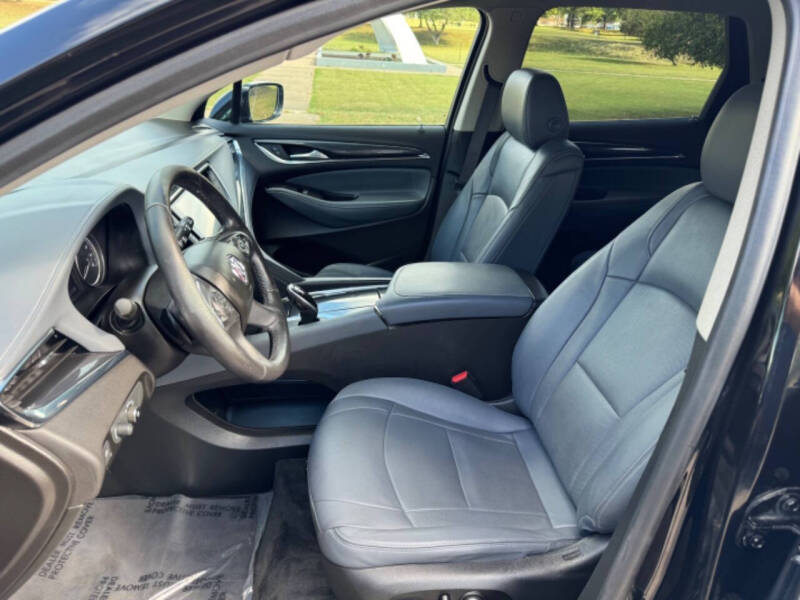 2020 Buick Enclave Essence