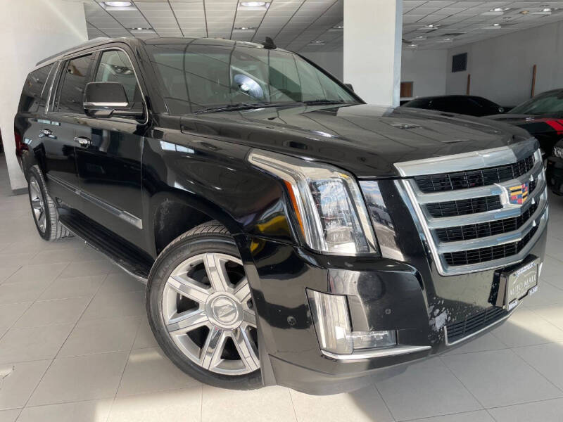 2018 Cadillac Escalade ESV Luxury