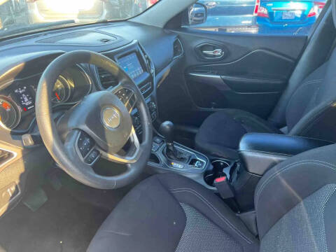 2019 Jeep Cherokee Latitude