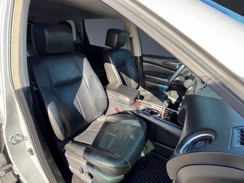 2013 Nissan Pathfinder Platinum