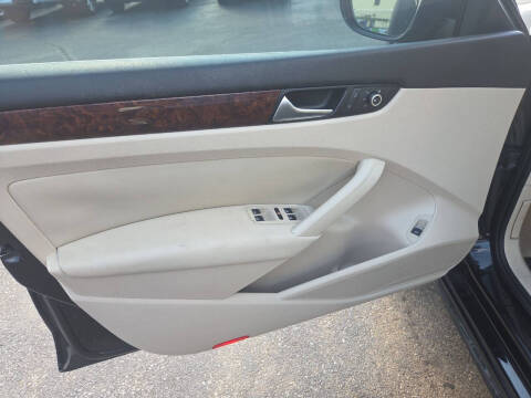 2012 Volkswagen Passat TDI SEL Premium