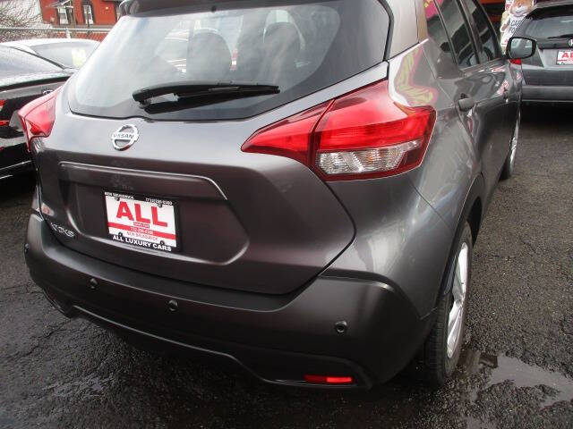 2020 Nissan Kicks SV