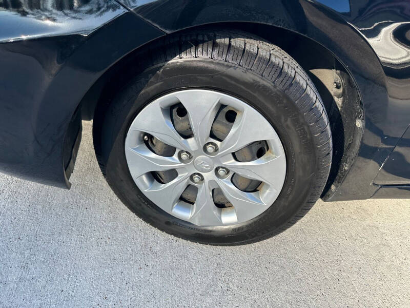 2017 Hyundai Accent Value Edition