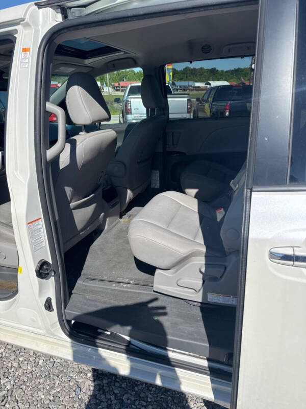 2016 Toyota Sienna
