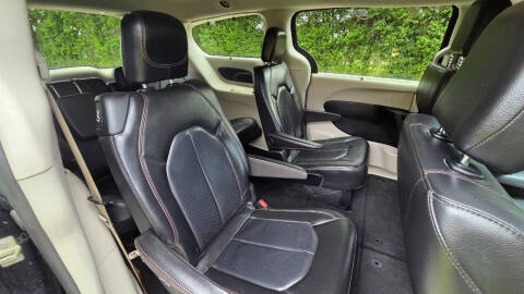 2020 Chrysler Pacifica Touring L