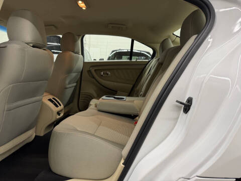 2019 Ford Taurus SEL