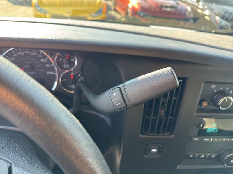 2024 Chevrolet Express 2500