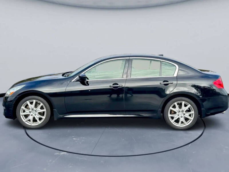 2013 Infiniti G37 Sedan x