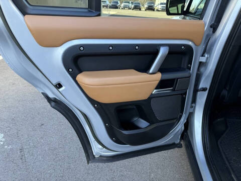 2023 Land Rover Defender 110 X-Dynamic SE