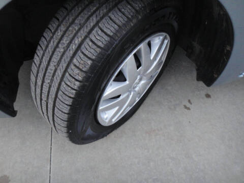 2010 Toyota Sienna LE 7-Passenger