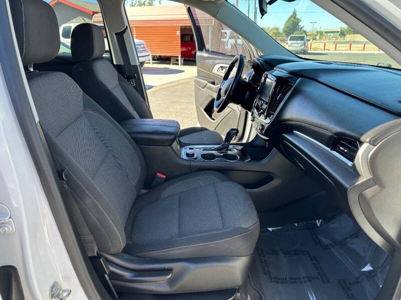 2018 Chevrolet Traverse LT Cloth