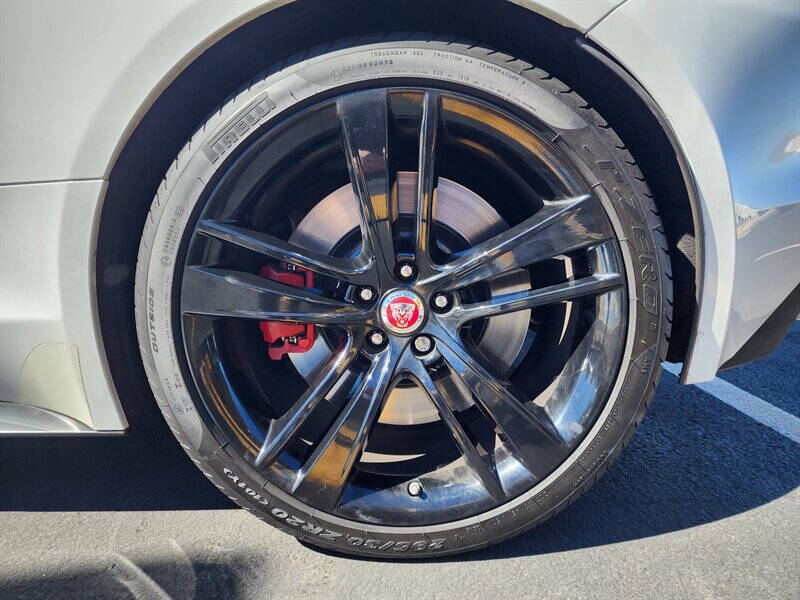 2015 Jaguar F-TYPE V8 S