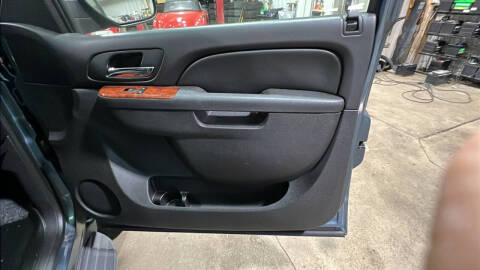 2011 Chevrolet Avalanche LS