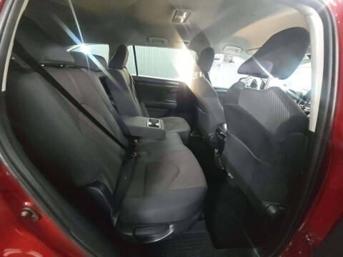 2020 Toyota Highlander LE