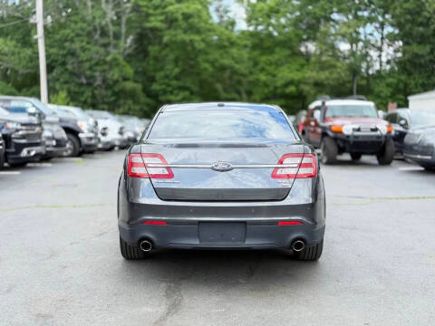 2017 Ford Taurus SEL