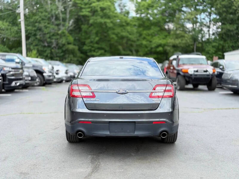 2017 Ford Taurus SEL