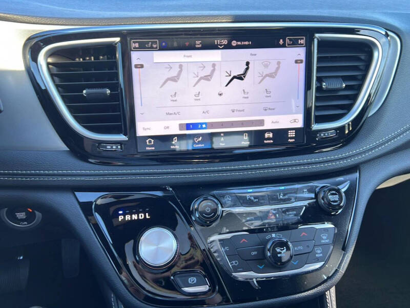 2026 Chrysler Pacifica Limited