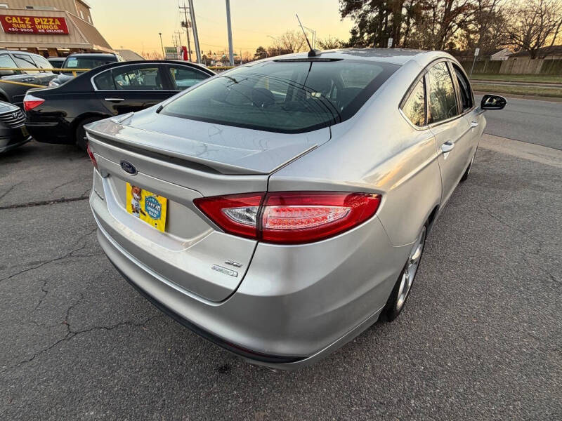 2015 Ford Fusion SE