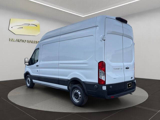 2022 Ford Transit 250