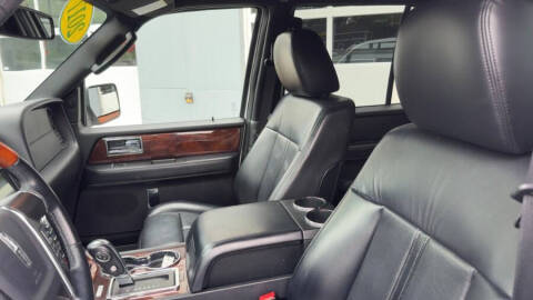 2017 Lincoln Navigator Select
