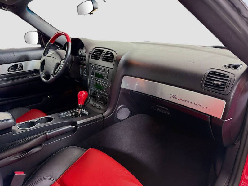2003 Ford Thunderbird