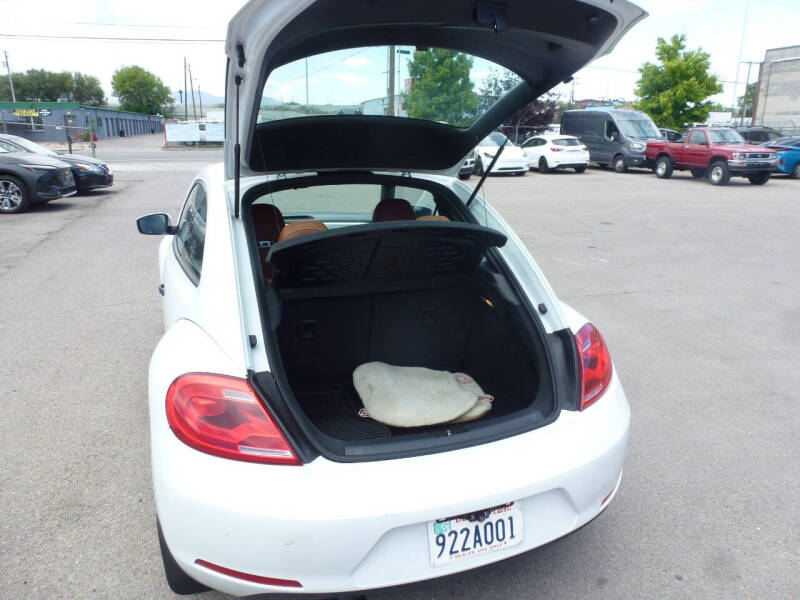 2016 Volkswagen Beetle 1.8T S PZEV