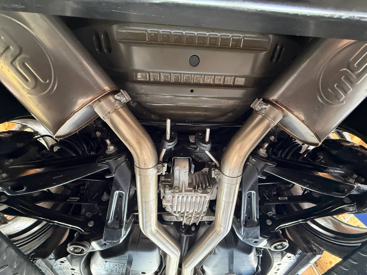 2011 Chevrolet Camaro 75