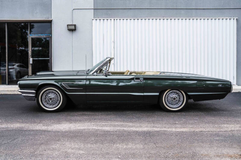 1965 Ford Thunderbird