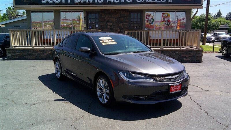 2016 Chrysler 200 S