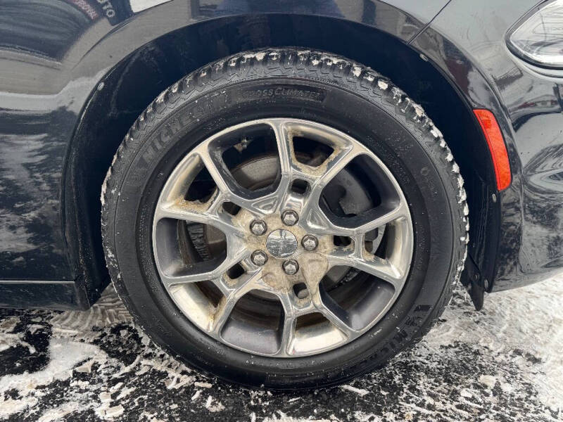 2015 Dodge Charger SE