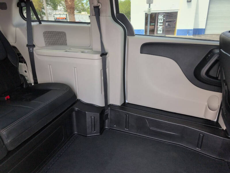 2017 Dodge Grand Caravan SXT