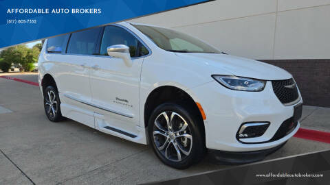 2022 Chrysler Pacifica Pinnacle