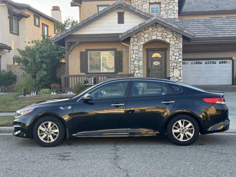 2016 Kia Optima LX photo 4