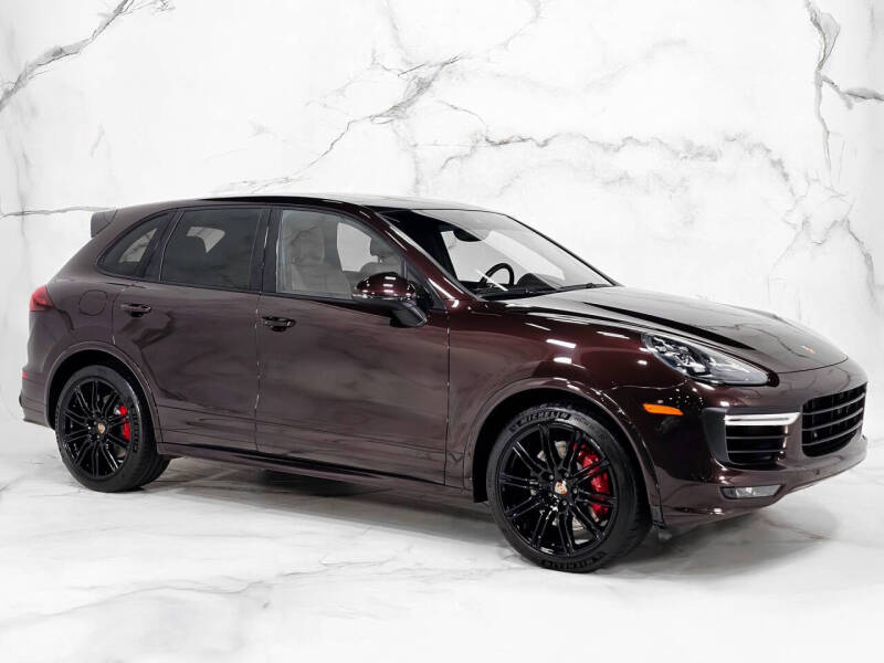 2016 Porsche Cayenne GTS