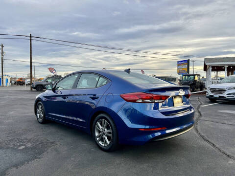 2017 Hyundai Elantra SE