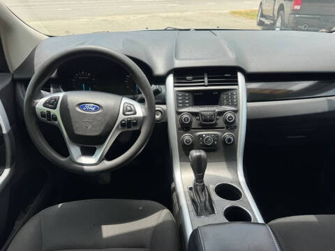 2012 Ford Edge SE